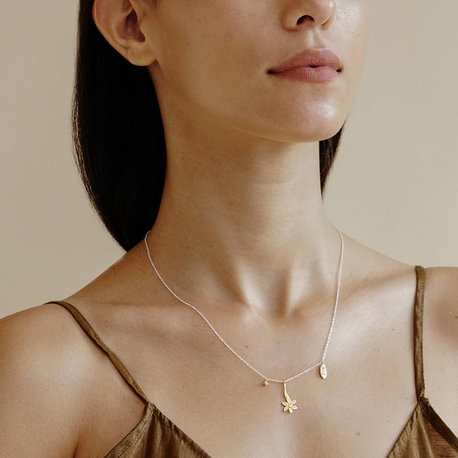 Narcissus Necklace - December